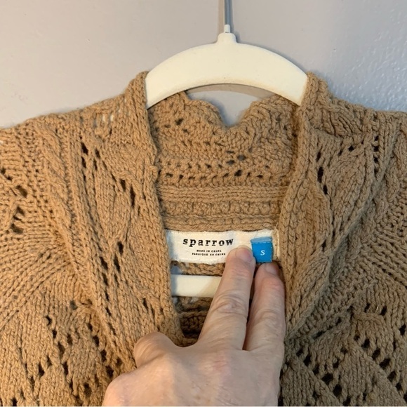 Sparrow tan sleeveless mock turtleneck cable knit vest sweater.‎ Size S - Picture 3 of 7